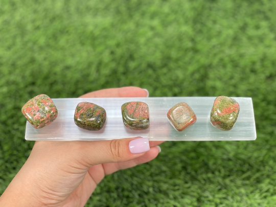 Authentic Tumbled Crystal / Tumbled Stone