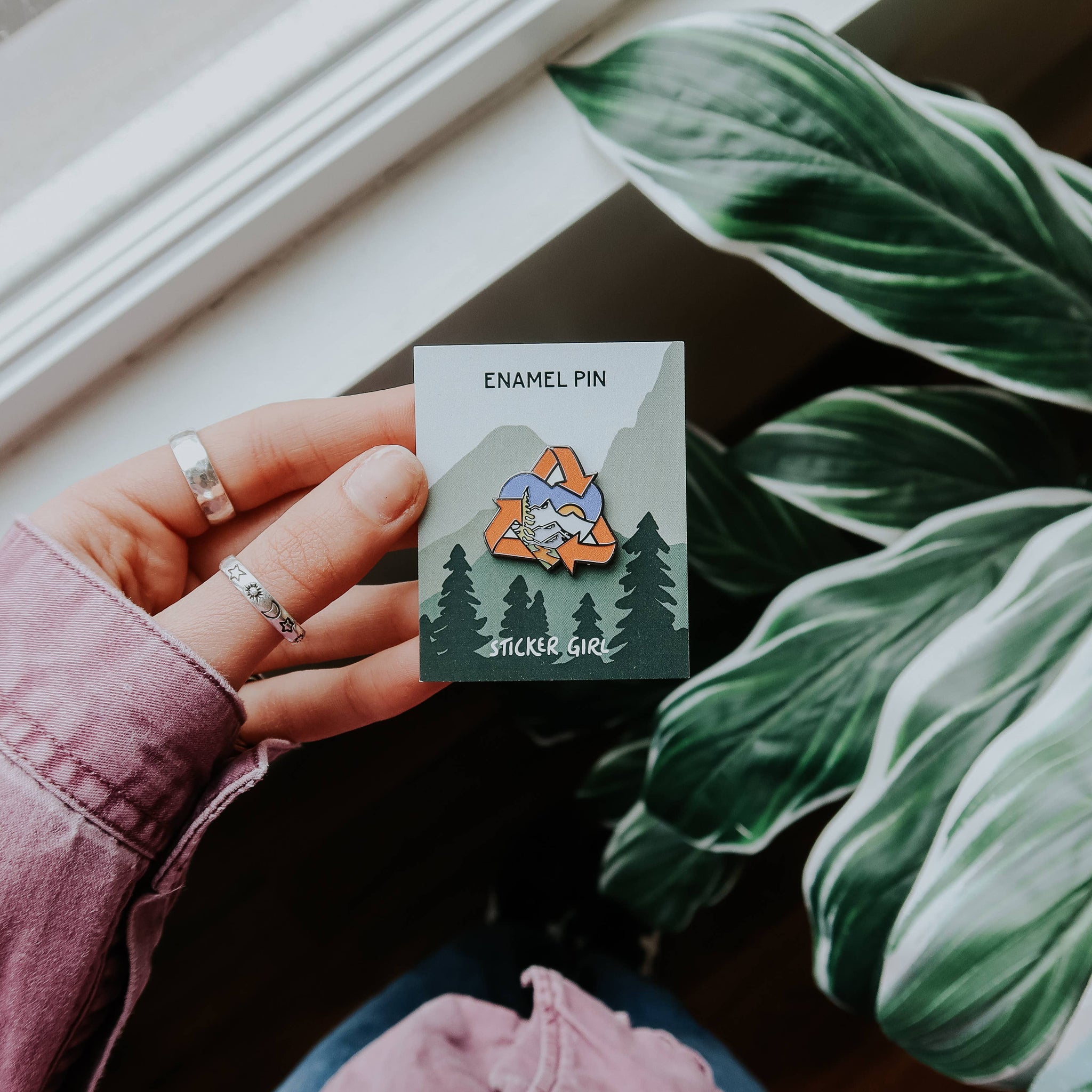 Leave it Better Enamel Lapel Pin
