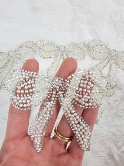 Rhinestone Bow with Silver Outline and White Pearl Iron-on Patch