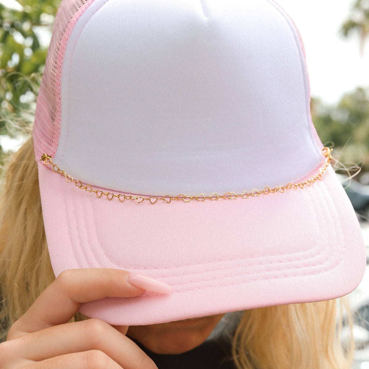 Trucker Hat Chain: 18K Gold PVD Stainless Steel Heart