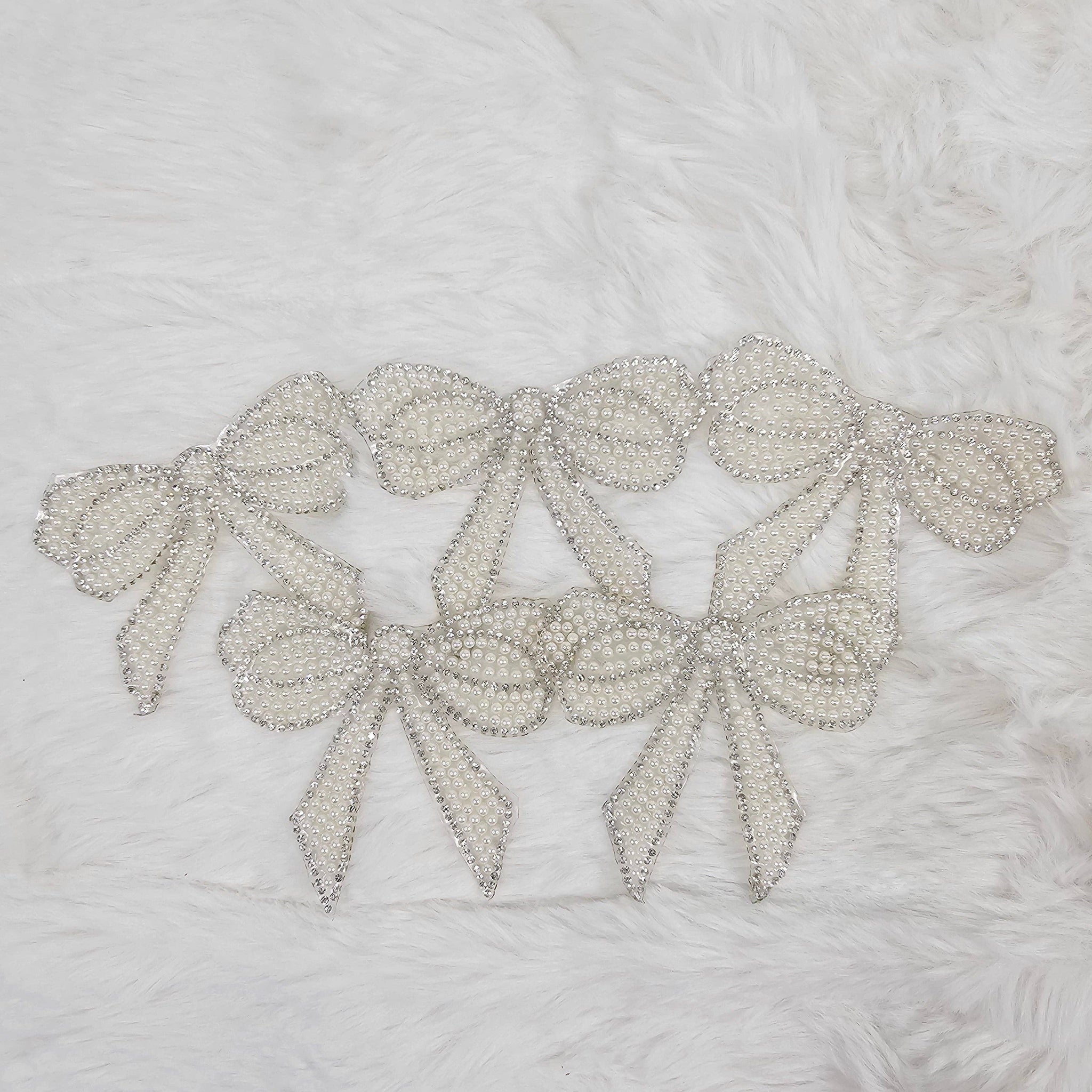 Rhinestone Bow with Silver Outline and White Pearl Iron-on Patch