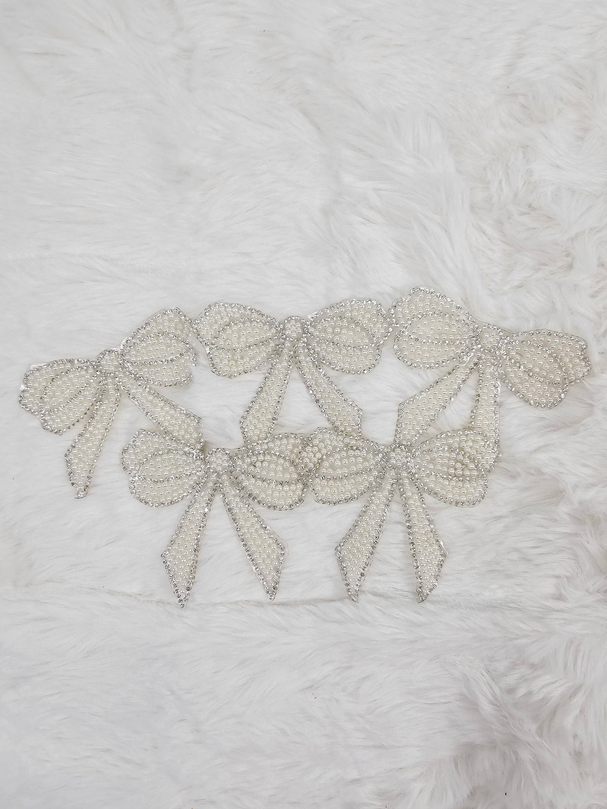 Rhinestone Bow with Silver Outline and White Pearl Iron-on Patch