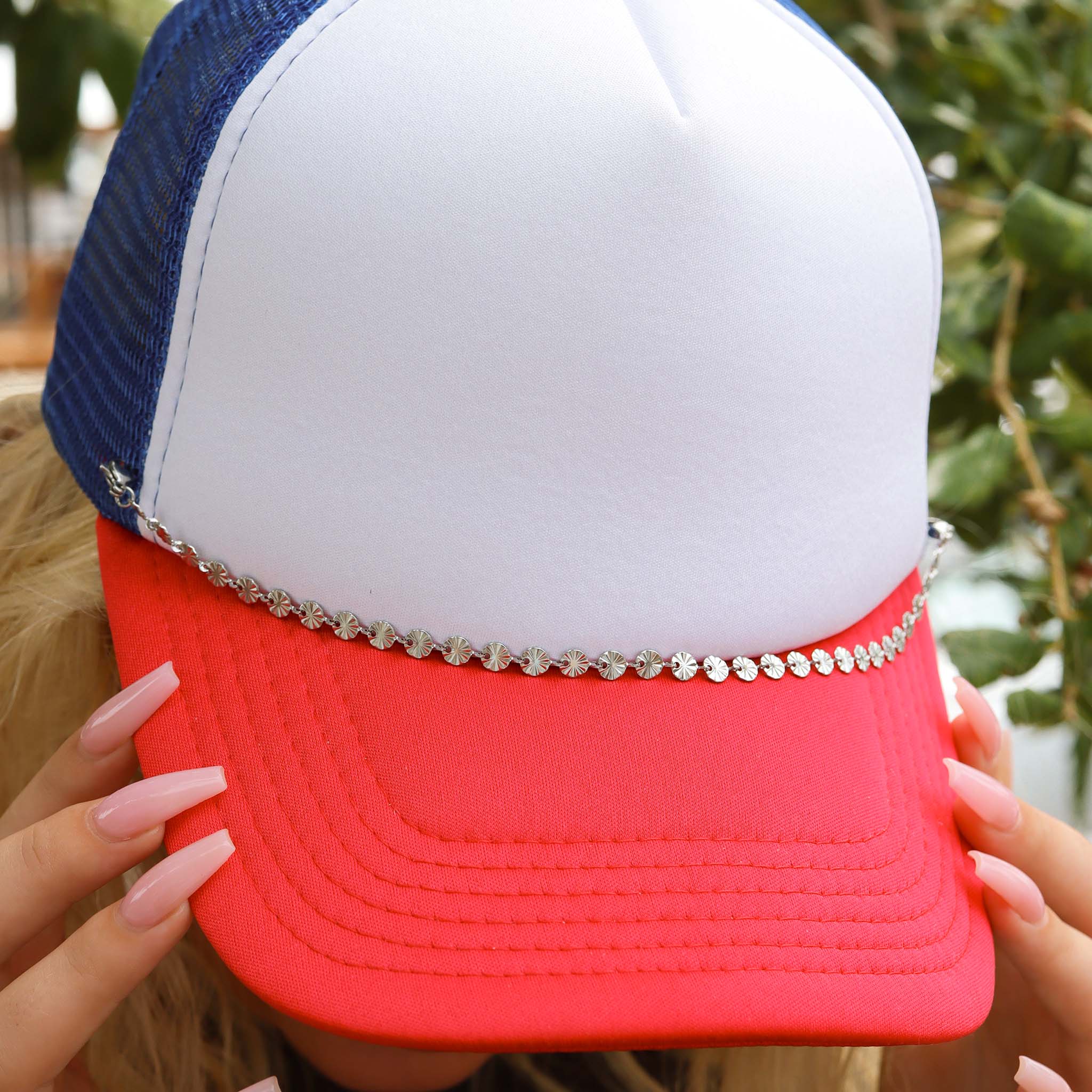 Trucker Hat Chain: 18K Gold Stainless Steel Crimped Circle