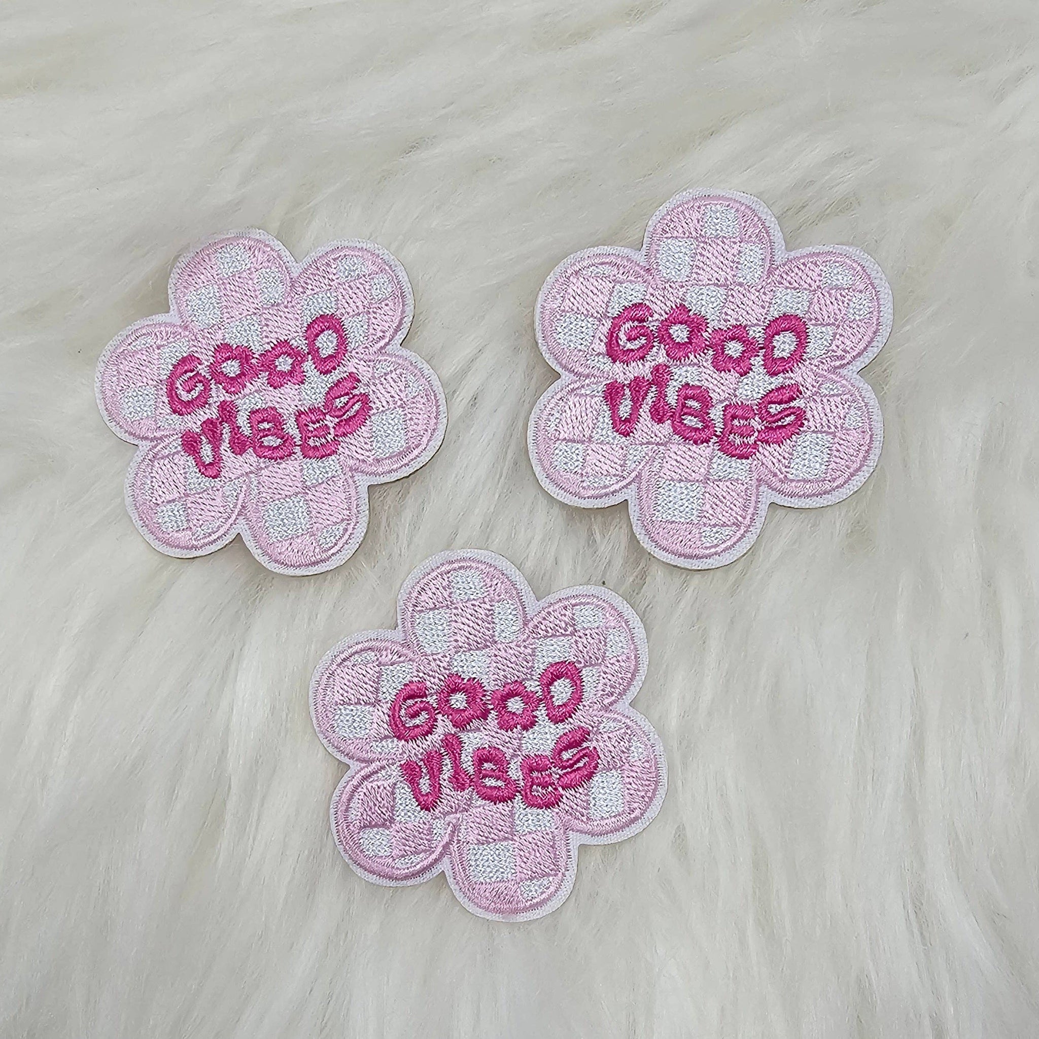 Retro Pink Checkered 'Good Vibes' Flower Embroidery Iron On Patch