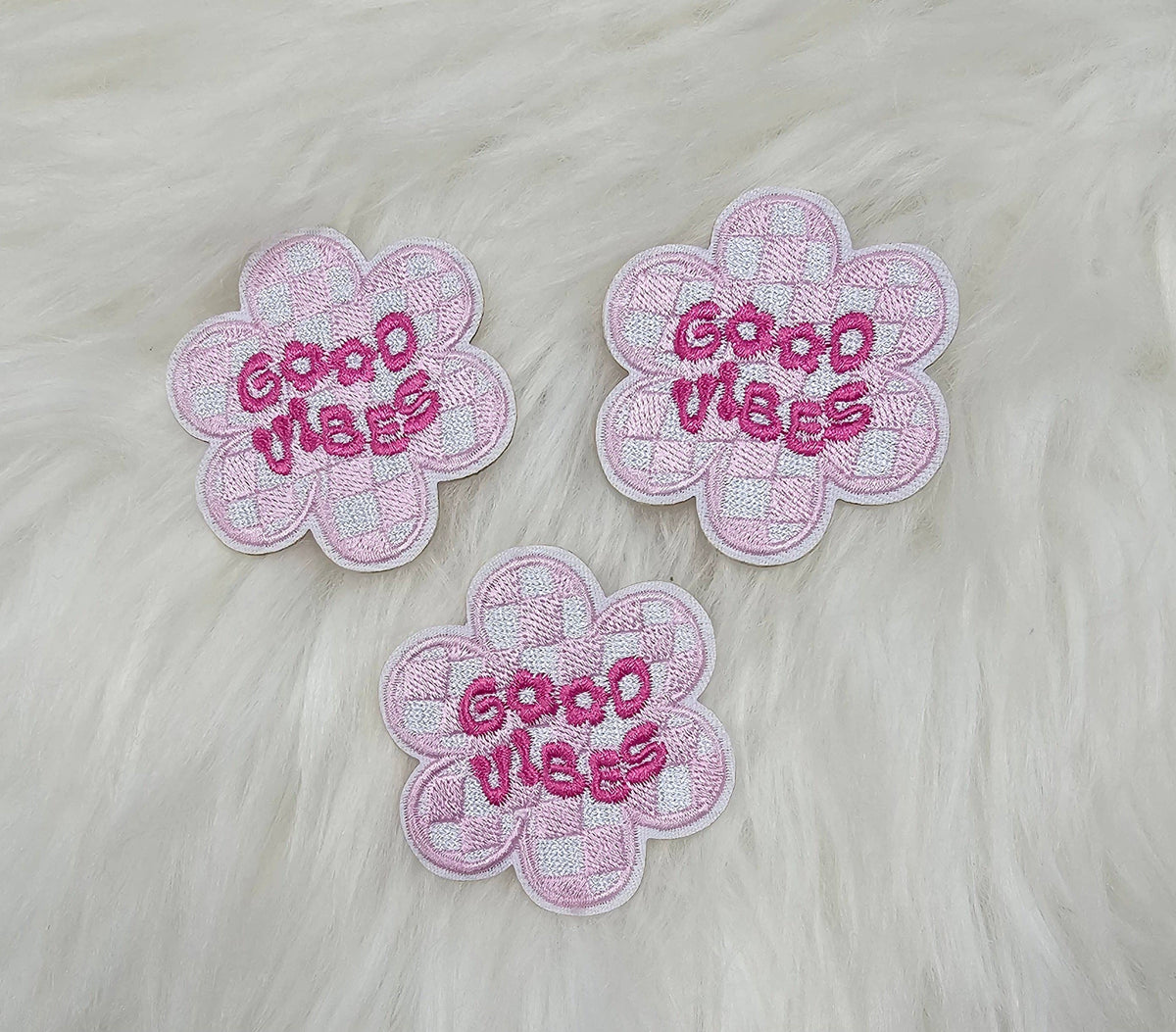 Retro Pink Checkered 'Good Vibes' Flower Embroidery Iron On Patch