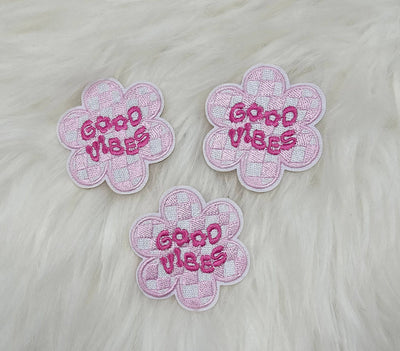 Retro Pink Checkered 'Good Vibes' Flower Embroidery Iron On Patch