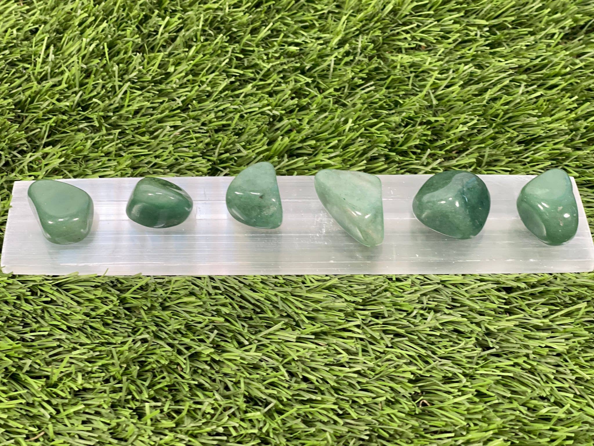 Tumbled GREEN AVENTURINE / GREEN AVENTURINE / GEMSTONE