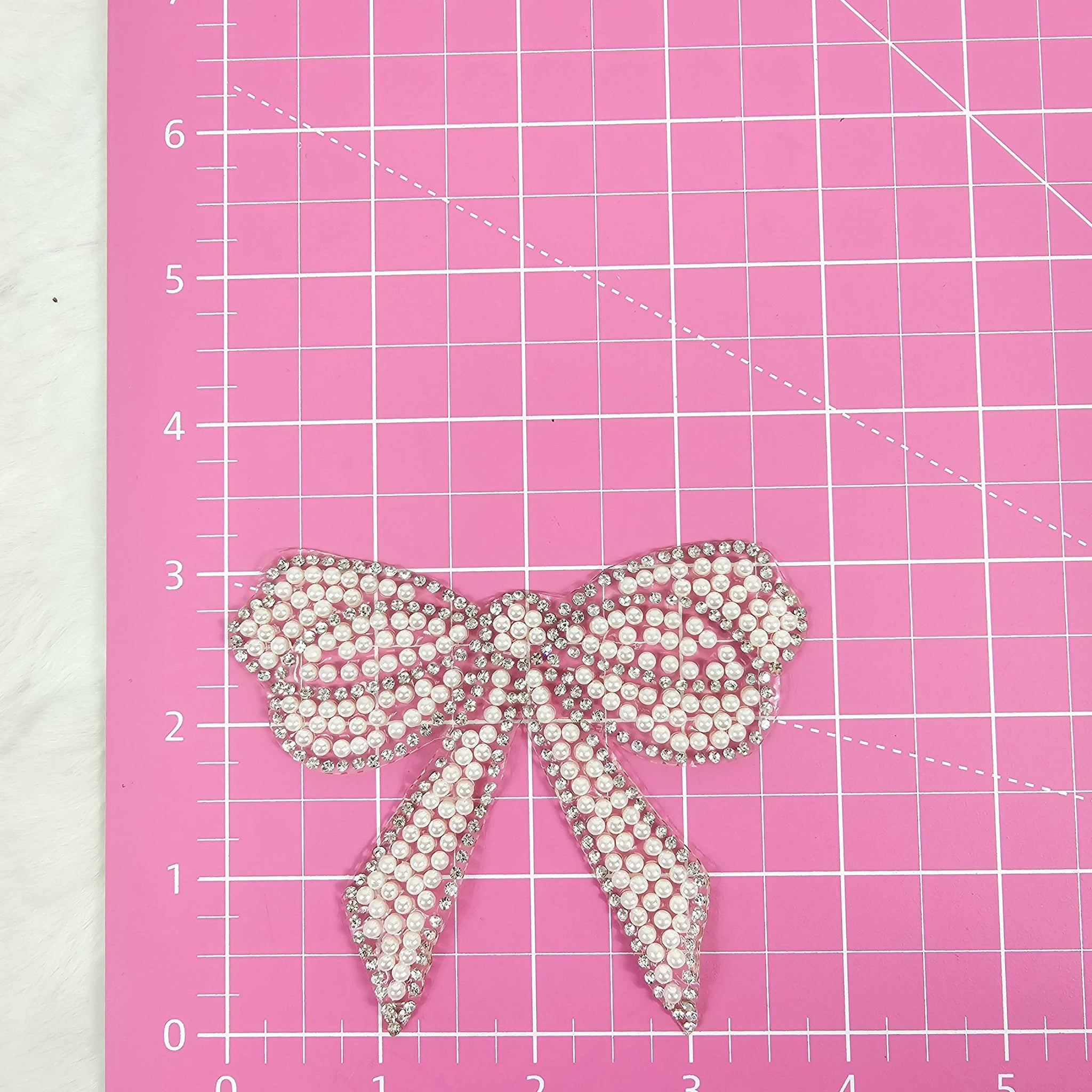 Rhinestone Bow with Silver Outline and White Pearl Iron-on Patch
